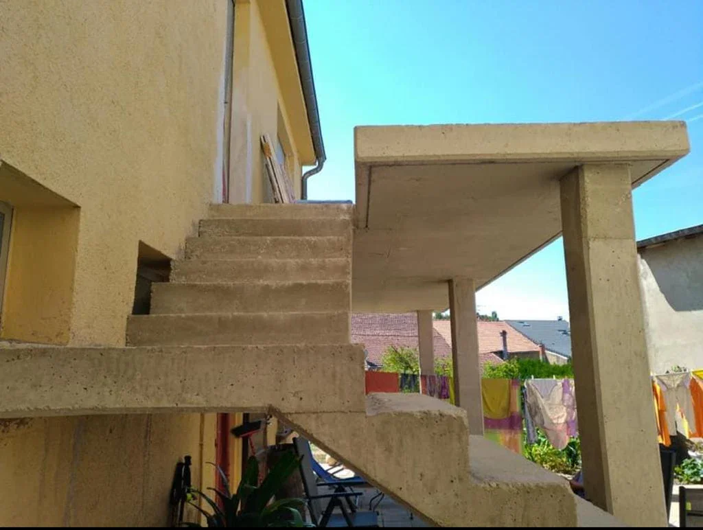 Escalier béton extérieur - Aménagement terrasse Construction Basbunar